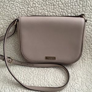 Kate Spade Crossbody, Preloved only call out is the front gold plate is scuffed